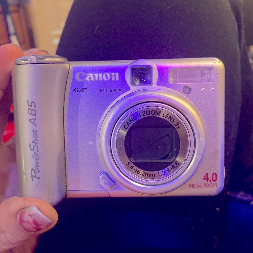 Canon powersport a85 camera